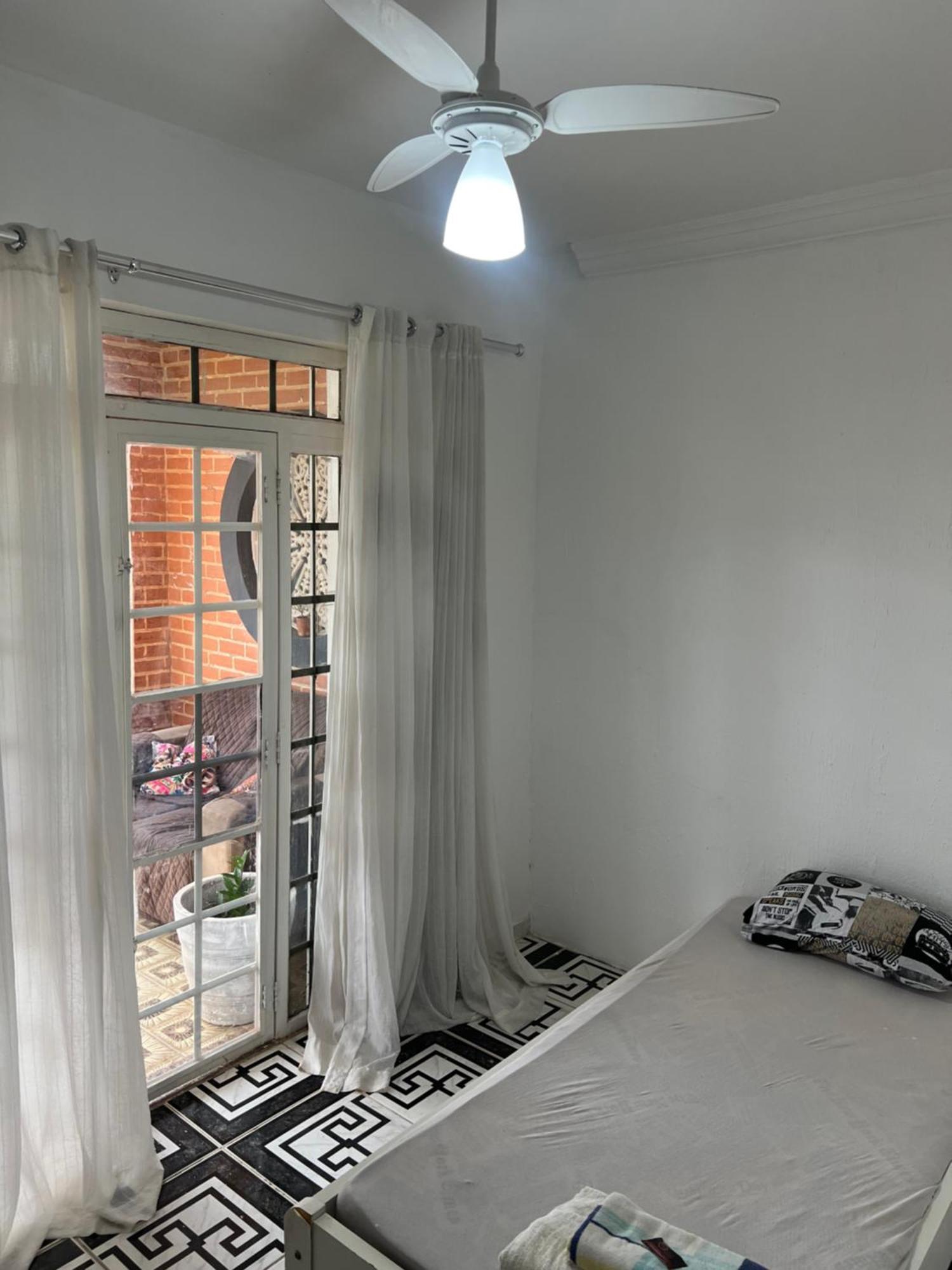 Ceres 24 - Com Ventilador Casa de hóspedes Cuiabá